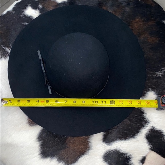 Black Hat - Picture 4 of 6